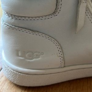 Ugg high top size 5.5